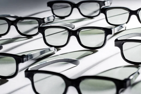 3D-bril op een witte achtergrond. Brillen frames textuur. — Stockfoto