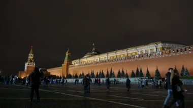 Moskova gecede Kremlin ve Lenin'in Mozolesi