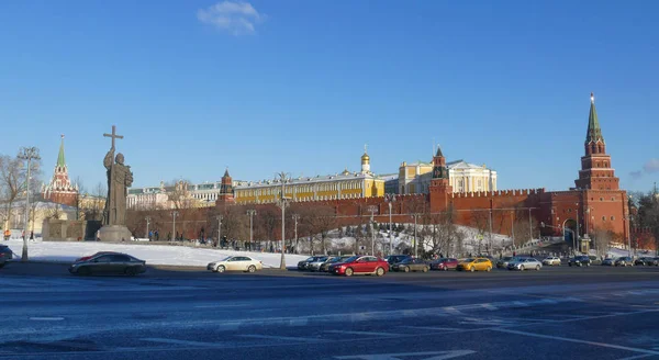 Monumento al Príncipe Vladimir en el Kremlin — Foto de Stock