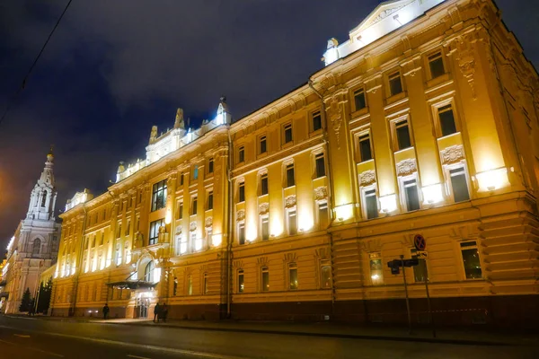 Rosneft oil corporation-Office sul terrapieno di Sofia a Mosca di notte — Foto Stock