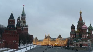 Kremlin'e ve Aziz Basils Katedrali ve sakız
