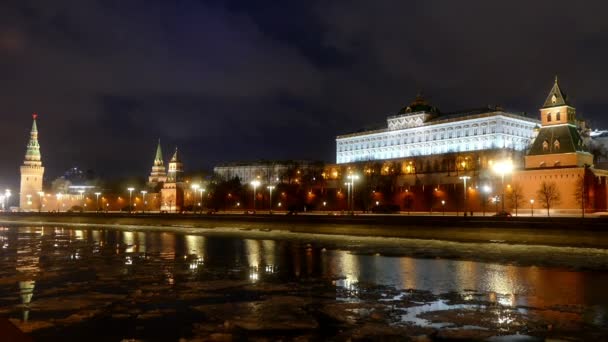 冬天的夜晚在莫斯科克里姆林宫 — 图库视频影像