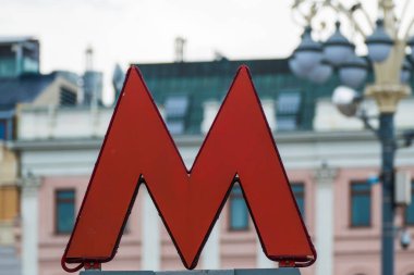 M - yeraltı metro sembolü