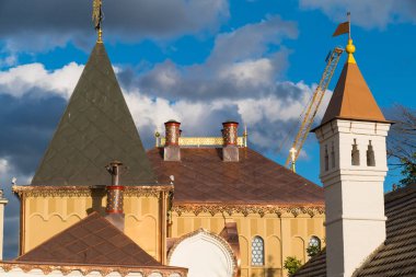 Kubbe, bakır bir bina