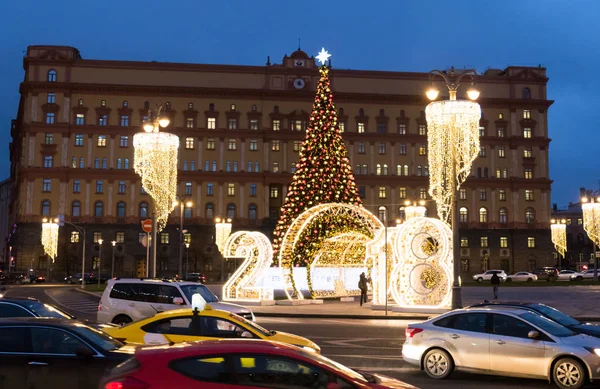 Zářící symbol 2018 v centru Moskvy — Stock fotografie