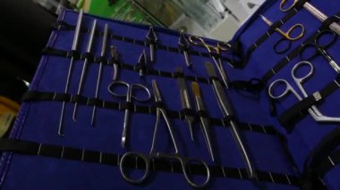 Mavi arka planda tıbbi bir araç