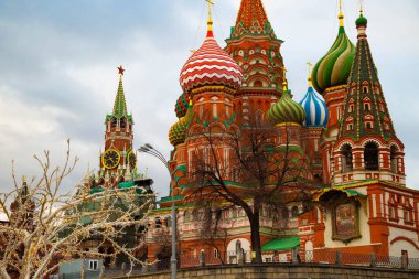 Kutsanmış Katedrali Basil