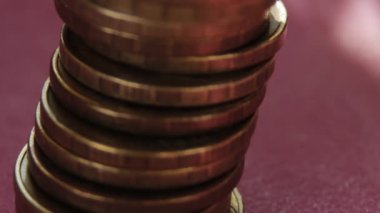 Büyüyen bozuk para yığını 10 ruble