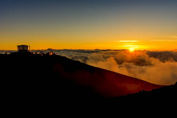 Ηλιοβασίλεμα στο εθνικό πάρκο Haleakala Maui ΗΠΑ Χαβάη — Φωτογραφία Αρχείου