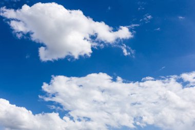 Mavi gökyüzü bulutlu, arka plan duvar kağıtları 