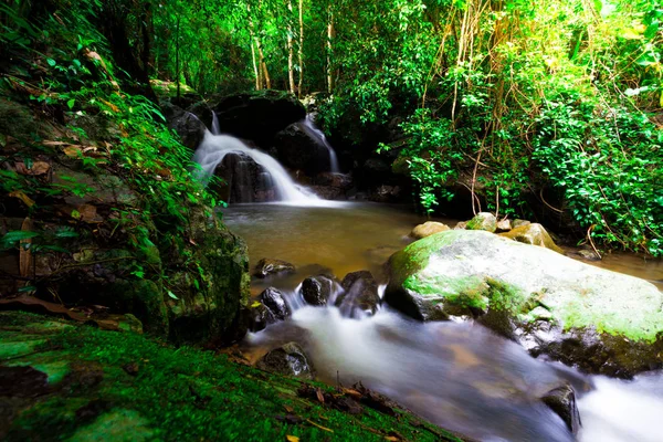 Manzara fotoğraf, yağmur ormanlarında, kokedok şelale: Saraburi, Thailand içinde güzel şelale
