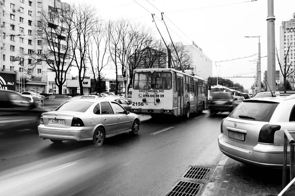 Street Rain Chisinau Capital Moldova Republic Architecture Buildings Avenue Stephen — Stock Photo, Image