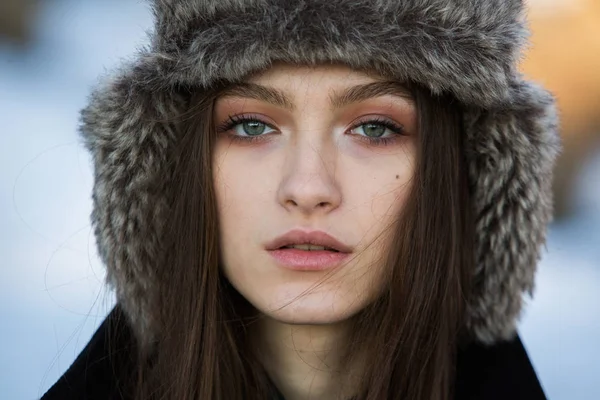 Winter Mädchen Bei Kaltem Wetter Schöne Mädchen Winter Freien Frau — Stockfoto