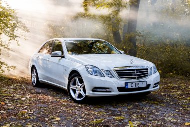 Kişinev, Moldova; 11 Ekim 2017. Moldova Mercedes-Benz Kulübü Festivali. Mercedes-Benz S sınıfı W221. Editoryal fotoğraf