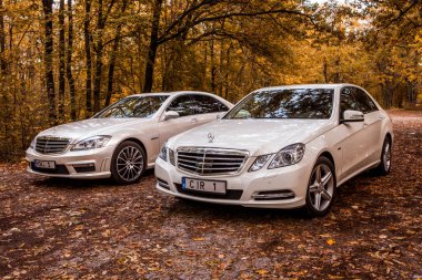 Kişinev, Moldova; 11 Ekim 2017. Moldova Mercedes-Benz Kulübü Festivali. Mercedes-Benz S sınıfı W221. Editoryal fotoğraf
