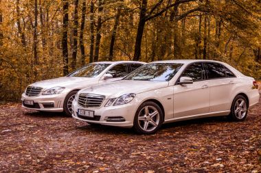 Kişinev, Moldova; 11 Ekim 2017. Moldova Mercedes-Benz Kulübü Festivali. Mercedes-Benz S sınıfı W221. Editoryal fotoğraf
