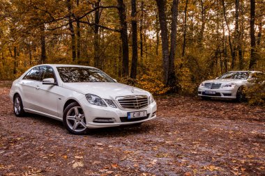 Kişinev, Moldova; 11 Ekim 2017. Moldova Mercedes-Benz Kulübü Festivali. Mercedes-Benz S sınıfı W221. Editoryal fotoğraf