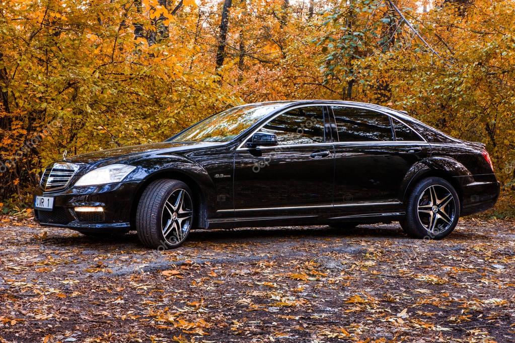 Chisinau, Moldova; October 11, 2017. Mercedes-Benz club festival in Moldova. Mercedes-Benz S Class W221. Editorial photo