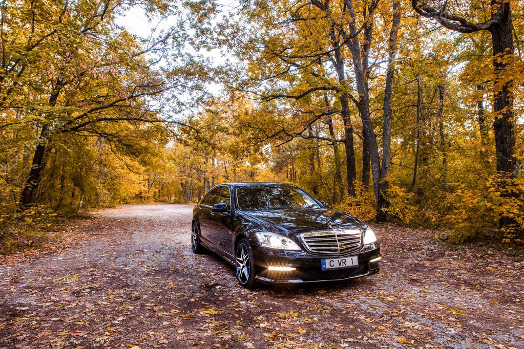 Chisinau, Moldova; October 11, 2017. Mercedes-Benz club festival in Moldova. Mercedes-Benz S Class W221. Editorial photo