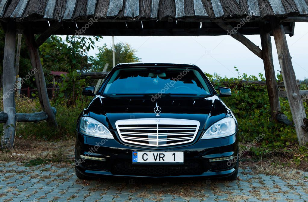 Chisinau, Moldova; October 11, 2017. Mercedes-Benz club festival in Moldova. Mercedes-Benz S Class W221. Editorial photo