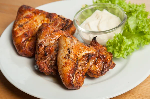 Sayap Ayam Panggang Hot Meat Dishes Ayam Panggang Wings Dengan — Stok Foto