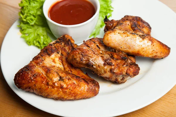 Sayap Ayam Panggang Hot Meat Dishes Ayam Panggang Wings Dengan — Stok Foto