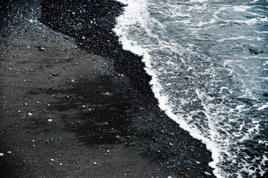 Tenerife siyah kum plaj. Siyah kum volkanik beach..