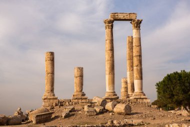 Ürdün 'ün başkenti Amman şehrinin havadan görünüşü. Amman 'ın Şehri.