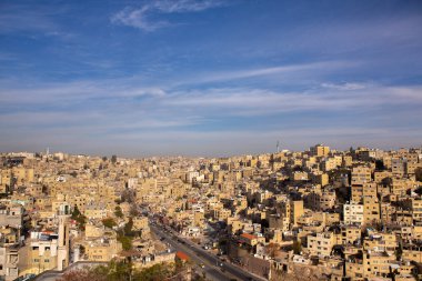 Ürdün 'ün başkenti Amman şehrinin havadan görünüşü. Amman 'ın Şehri.