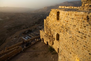 Kerak Şatosu, Ürdün 'de Kerak' ta (El Karak) büyük bir Hristiyan Haçlı kalesi.. 
