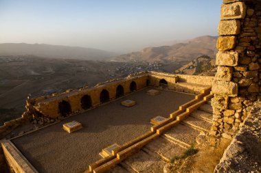 Kerak Şatosu, Ürdün 'de Kerak' ta (El Karak) büyük bir Hristiyan Haçlı kalesi.. 