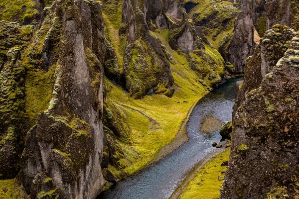 Kleurrijke Herfstnatuur Reis Naar Ijsland Prachtig Ijslands Landschap Met Bergen — Stockfoto