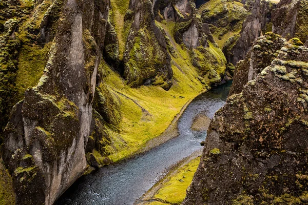 Kleurrijke Herfstnatuur Reis Naar Ijsland Prachtig Ijslands Landschap Met Bergen — Stockfoto