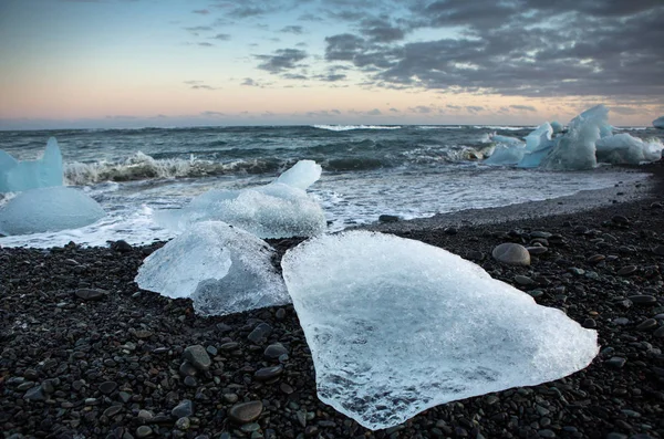 Ισλανδία Diamond Beach Παγωτό Στην Μαύρη Παραλία Κοντά Λιμνοθάλασσα Γιόκουλσάρλον — Φωτογραφία Αρχείου