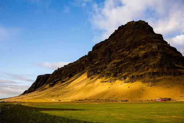 Natureza Outono Colorido Viaje Islândia Bela Paisagem Islandesa Com Montanhas — Fotografia de Stock