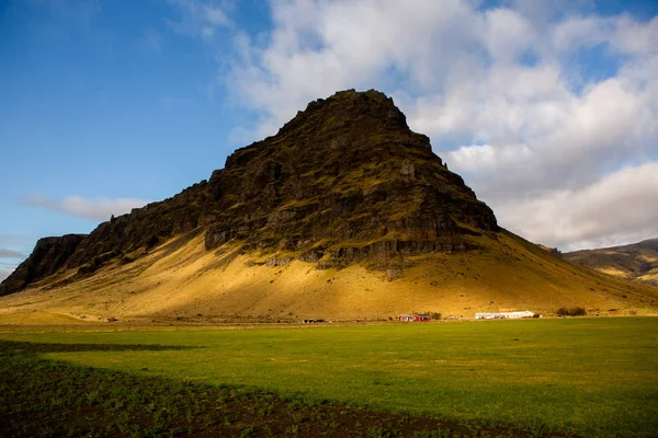 Natureza Outono Colorido Viaje Islândia Bela Paisagem Islandesa Com Montanhas — Fotografia de Stock