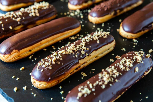 Traditional French Eclairs Chocolate Tasty Dessert Home Made Cake Eclairs — 图库照片