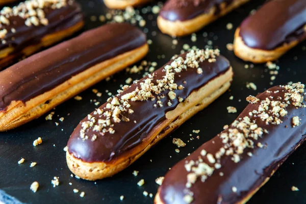 Traditional French Eclairs Chocolate Tasty Dessert Home Made Cake Eclairs — 图库照片