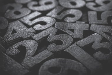 Rakamların geçmişi. Sıfırdan dokuza kadar. Sayıların dokusu. Mali veri kavramı. Matematik. Sayılarla kusursuz desen. finansal kriz konsepti. İş başarısı. 