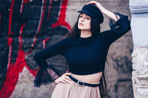 Modeporträt Der Stilvollen Hübschen Brünette Junge Frau Freien Coole Hipster — Stockfoto