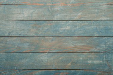 Düğümlü ve tırnak delikli klasik mavi ahşap arka plan dokusu. Eski boyalı ahşap duvar. Mavi soyut arka plan. Klasik ahşap, koyu mavi, yatay tahtalar. Kopya alanı ile ön görünüm. Tasarım için arkaplan.