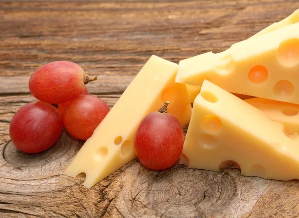 チーズとブドウの組成 — ストック写真