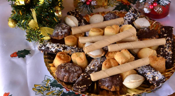 Güzel Noel kurabiyeleri bir tablo görüntüsü yakından — Stok fotoğraf