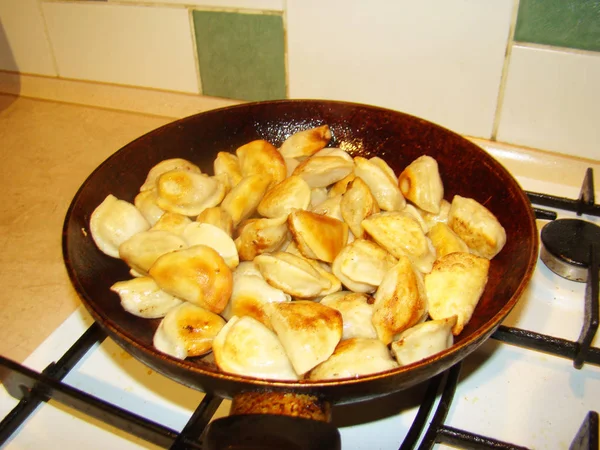 Dumplings pan-fried — Stock Photo, Image