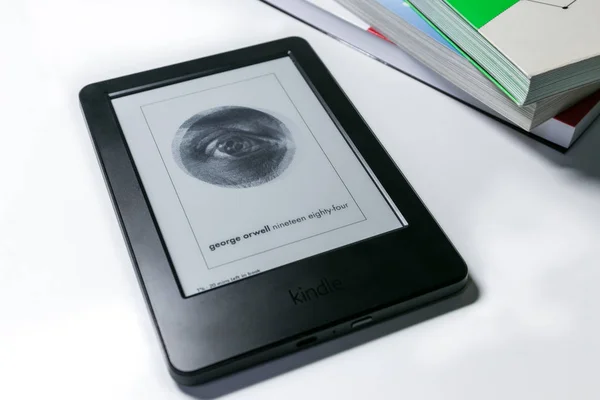 Nineteen Eighty-Four (1984) by George Orwell E-book Version on Kindle E-Reader — Stock Photo, Image