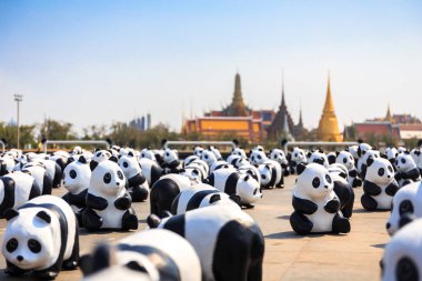 Birçok kağıt Mache pandalar Bangkok 1.600 pandalar dünya turu