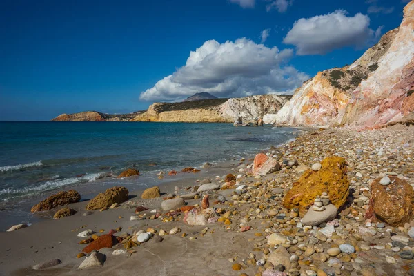 Colores naturales de Firiplaka beach, Milos, Grecia — Foto de Stock