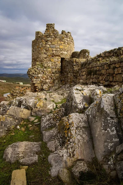 El Berueco, Endülüs, İspanya, kale kalıntıları