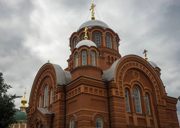 Vacker bild av Pokrovsky Khotkov kloster av Trinity Sergius L — Stockfoto