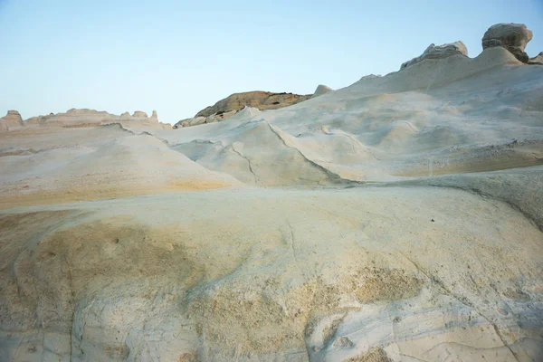 Maanlandschap beach Sarakiniko, Milos, Griekenland — Stockfoto